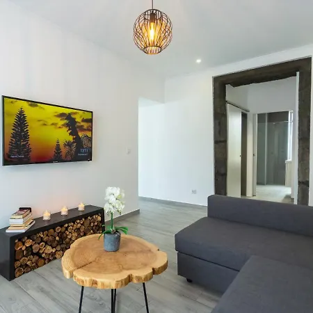 Castanheiro * Lagoa (Azores)