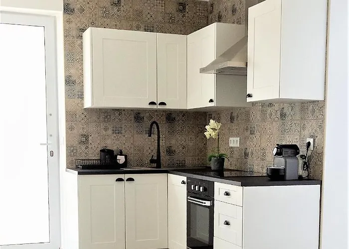 Castanheiro * Lagoa (Azores)